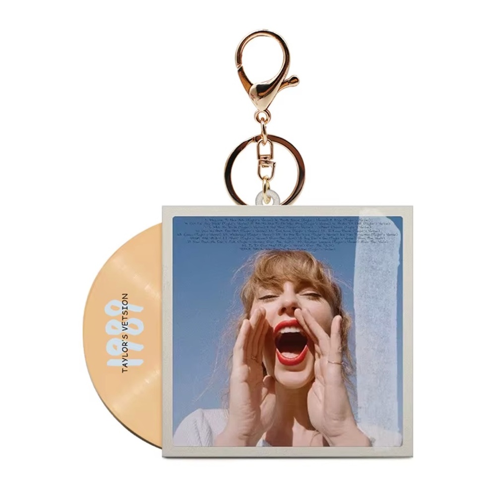 Taylor Swift Keychain ✨ - Picture 3 of 5